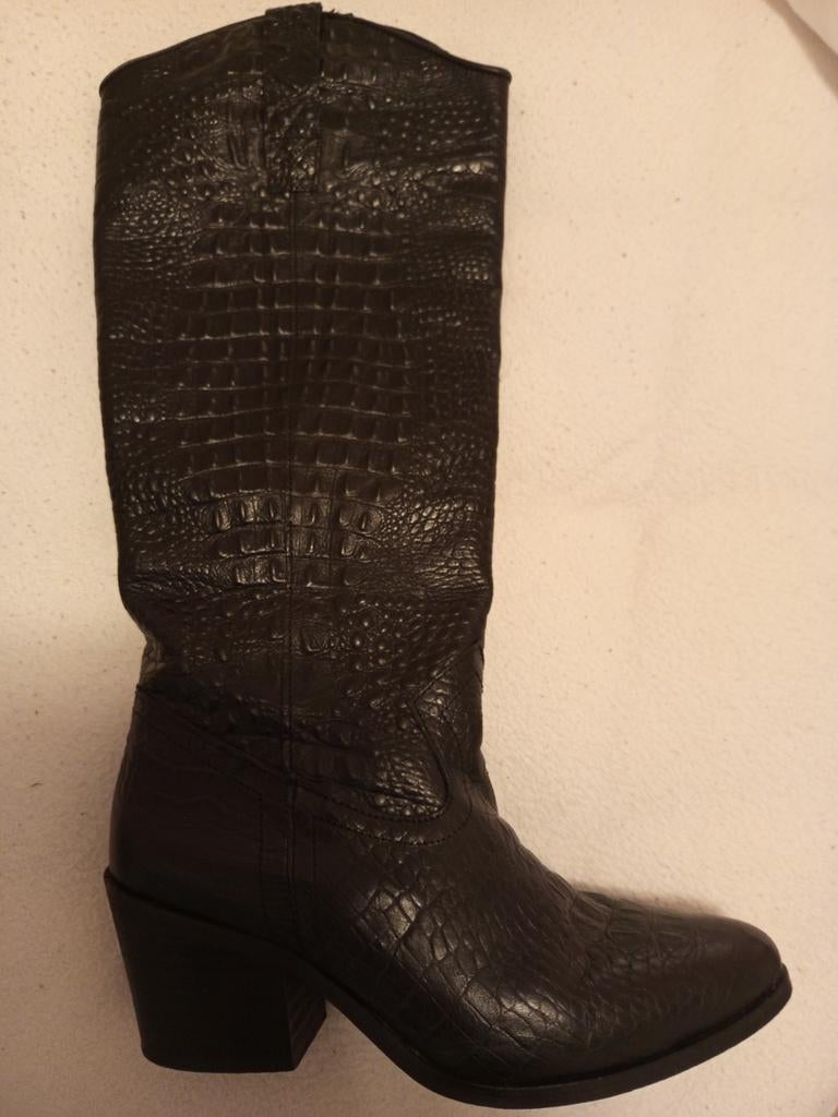 Zwarte leren laars, Ophalen of Verzenden, Zo goed als nieuw, Zwart, Hoge laarzen