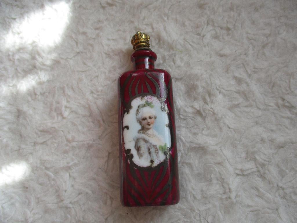 parfum flesje met vergulde gouden dop, Ophalen of Verzenden, Parfumfles