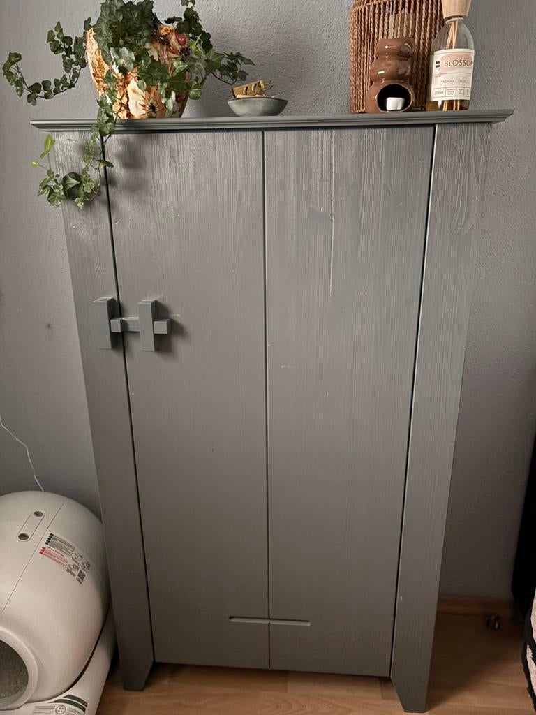 WOOOD kast Gijs grijs 2.42 x 0.85 x 0.38, Ophalen, Zo goed als nieuw