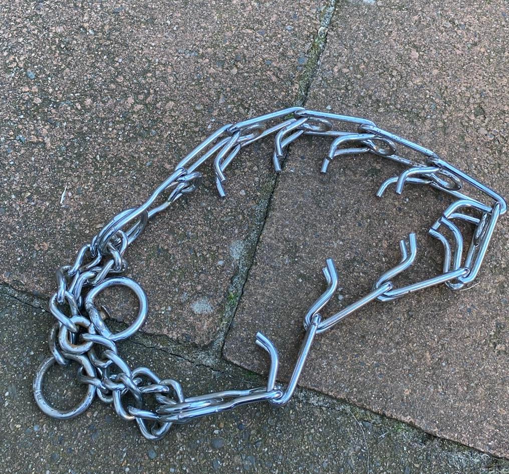 Metalen halsband, Dieren en Toebehoren, Ophalen of Verzenden