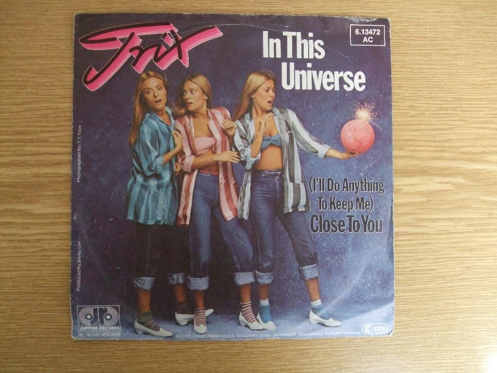 TRIX     IN THI S UNIVERSE / CLOSE TO YOU, 7 inch, Single, Ophalen of Verzenden, Zo goed als nieuw