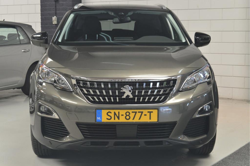 Peugeot 3008 1.2 PureTech Blue Lease Executive // AUTOMAAT /, Gebruikt, Euro 6, 1199 cc, 19 km/l