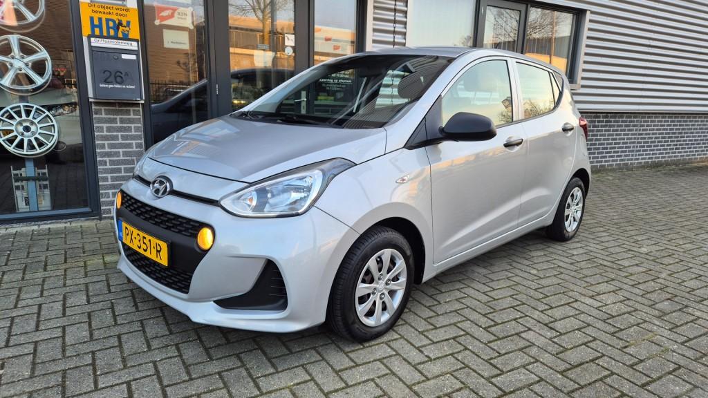 Hyundai I10 1.0i Motion AIRCO EL RAMEN CENTR AFST NAP, Voorwielaandrijving, Gebruikt, 4 stoelen, Origineel Nederlands