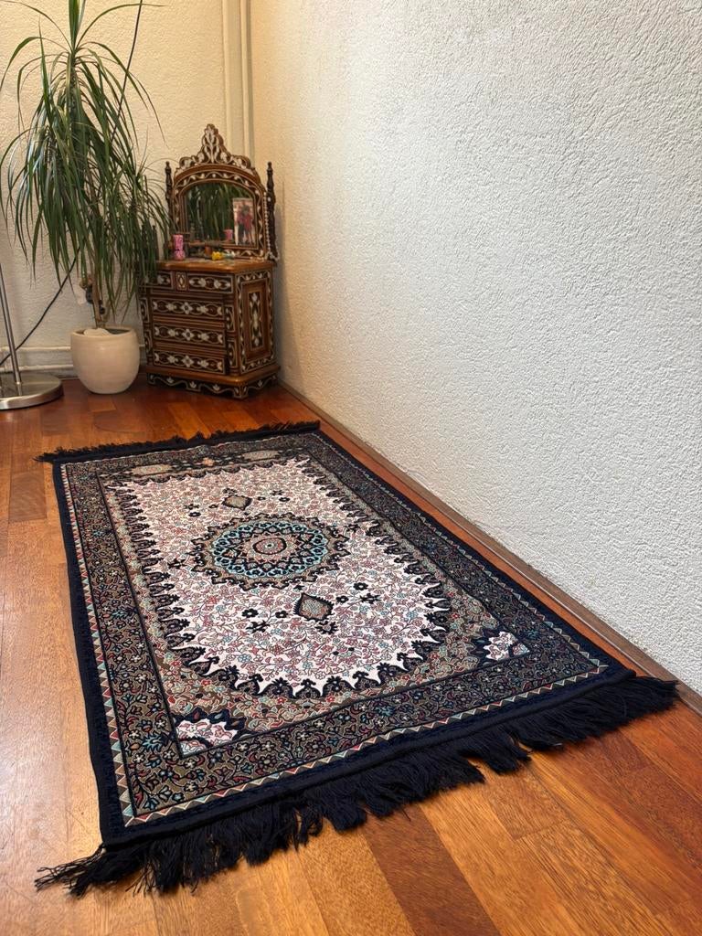 Klien tapijt., Huis en Inrichting, Stoffering | Tapijten en Kleden, 100 tot 150 cm, Zo goed als nieuw, Rechthoekig, 50 tot 100 cm