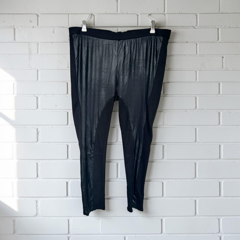 Yoek Legging Maat L (46/48) Zwart PU Leer Plussize, Zwart, Ophalen of Verzenden, Y, Y
