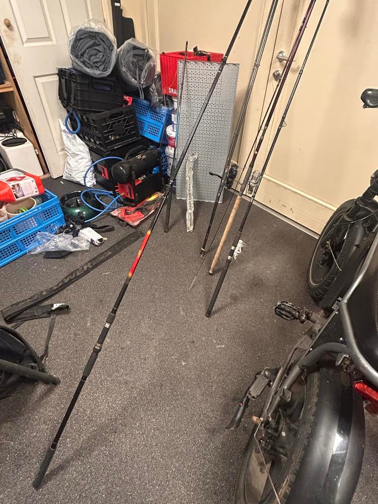 Allerlei hengels, ook per stuk te koop, Ophalen, Zo goed als nieuw, Werphengel