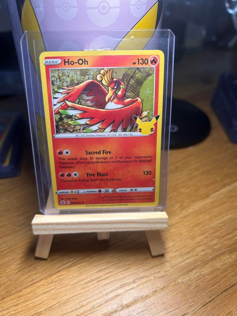 Ho-Oh Pokémon Kaart - Celebrations & Shining Legends, Ophalen of Verzenden, Zo goed als nieuw, Meerdere kaarten