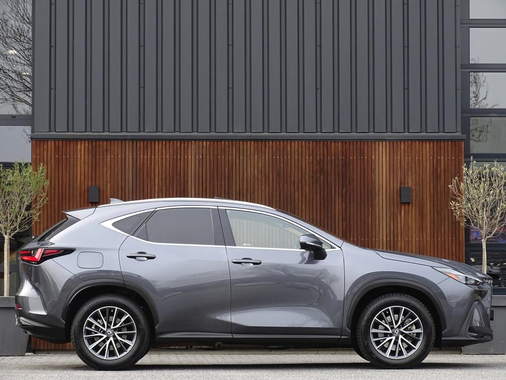 Lexus NX 450h+ AWD 309PK Launch Ed / 360° *NAP* (bj 2023), Automaat, 309 pk, Gebruikt, Euro 6