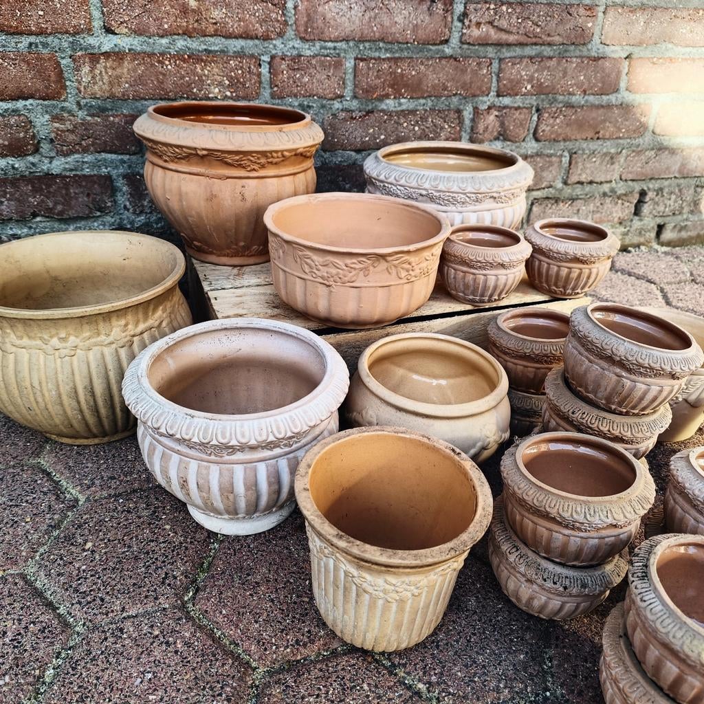 Mooie terracotta bloempotjes voor binnen., Tuin en Terras, Ophalen, Rond, Binnen, Minder dan 40 cm