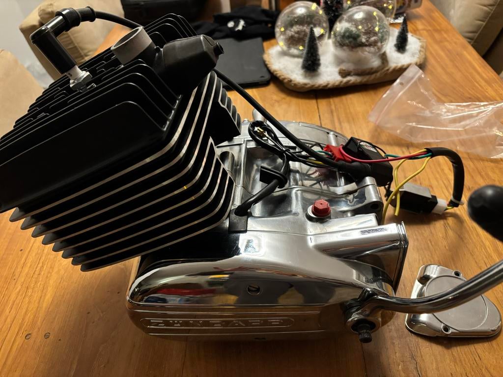 Zundapp KS125 watergekoeld motorblok, Ophalen, Nieuw, Blok