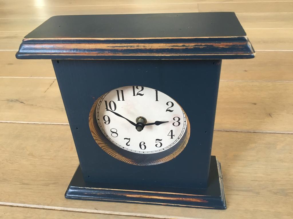 Blauwe quarts klok/ landelijk, Ophalen, Zo goed als nieuw, Staande klok