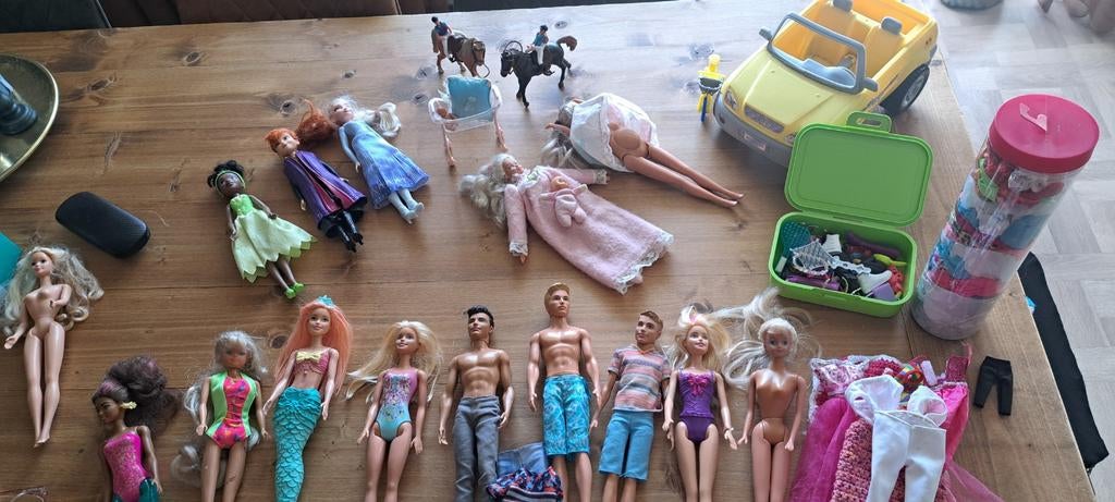 Collectie Barbie en assessoires, Ophalen of Verzenden, Barbie