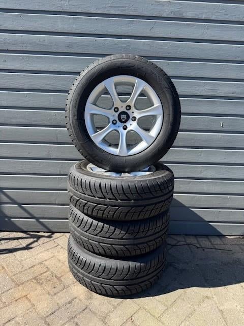 BMW 3 Serie velgen Toyo banden 225/60R16, Auto-onderdelen, Banden en Velgen, Ophalen, Gebruikt, 16 inch, Banden en Velgen