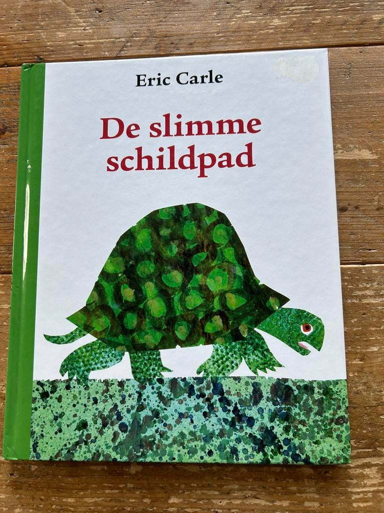 De slimme schildpad - Eric Carle, Ophalen of Verzenden, Zo goed als nieuw, Prentenboek