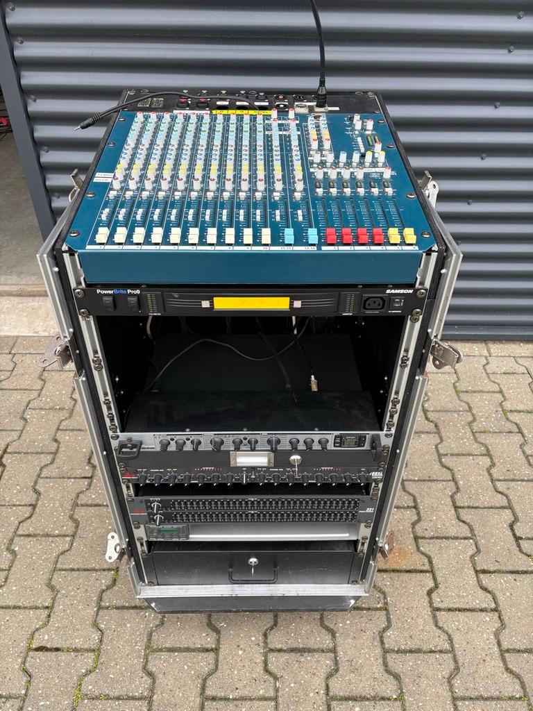 Tape rack Allen & Heath mixwizzard 14:4:2, DBX, Samson, Ophalen, Gebruikt, 10 tot 20 kanalen, Microfooningang