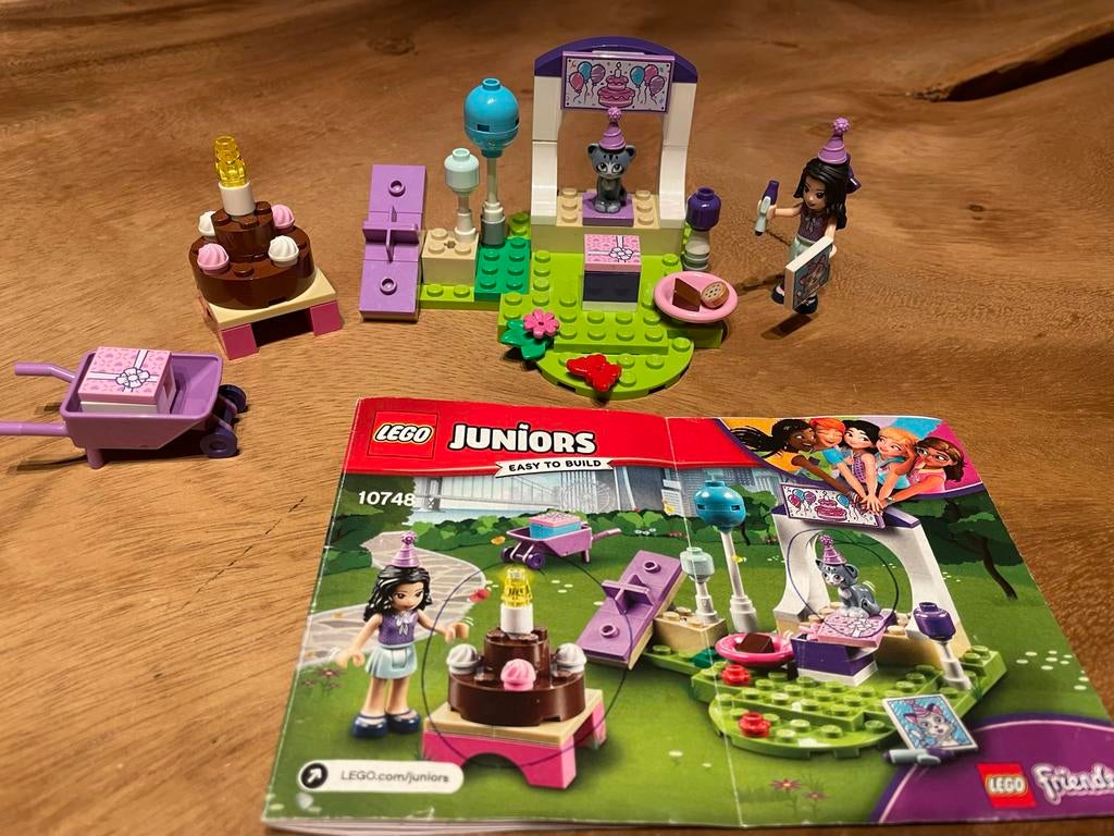 Lego Juniors 10748 Emma’s huisdieren feestje, Ophalen of Verzenden, Zo goed als nieuw, Complete set, Lego