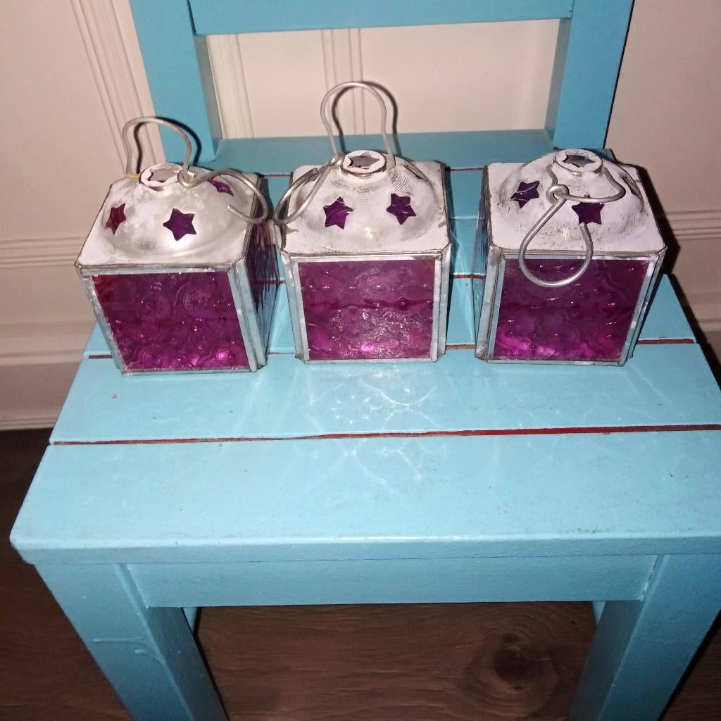 3 lantaarntjes voor waxinelichtje in roze glas in lood style, Huis en Inrichting, Woonaccessoires | Kandelaars en Kaarsen, Ophalen