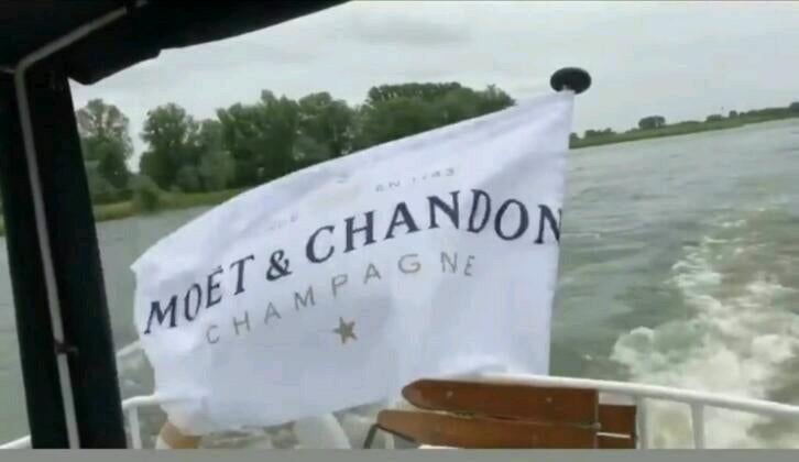 Luxe vlag van MOËT & CHANDON ( ook in zwart)‼️, Ophalen of Verzenden, Nieuw