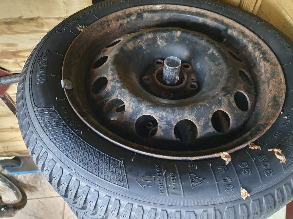 Winterbanden op velg Peugeot 308 SW, Ophalen, Zo goed als nieuw