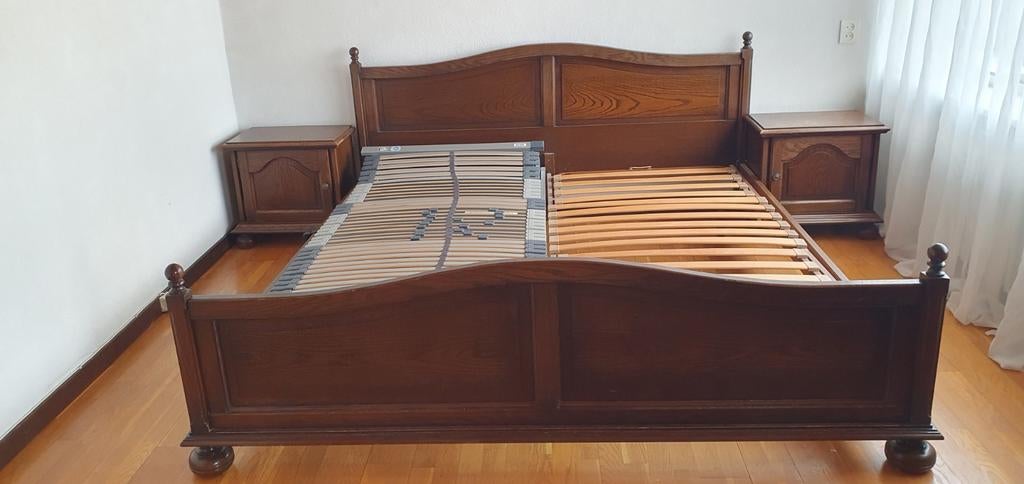 Eiken slaapkamer, kast,bed, nachtkastjes en kaptafel, Ophalen