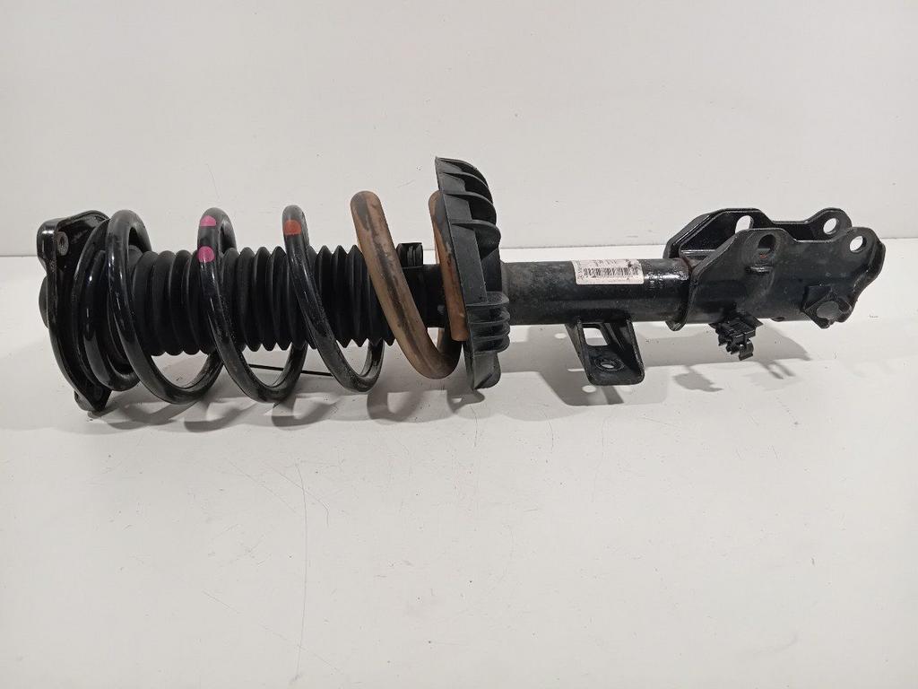 Veerpoot rechts voor Mercedes-Benz Vito, Onderdelen@venauto.nl, Van der Ven Autorecycling B.V., Gebruikt, Ettenseweg 76, 4706 PB Roosendaal, The Netherlands