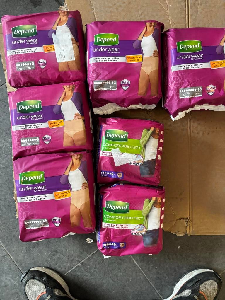 Depend underwear woman diverse maten, Ophalen of Verzenden, Nieuw