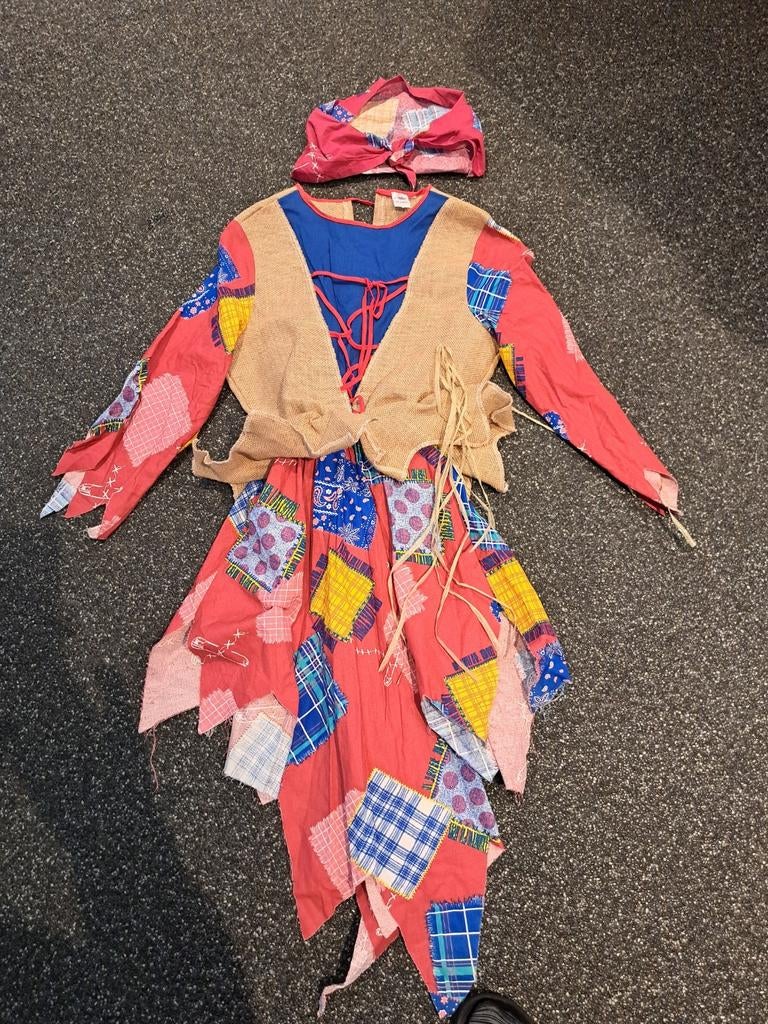 Vogelverschrikker jurk met bandana mt 164, Kinderen en Baby's, Carnavalskleding en Verkleedspullen, Ophalen of Verzenden, Zo goed als nieuw
