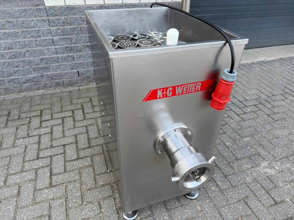 Slagerij gehaktmolen mengmachine stopbus lintzaag snijtafel, Ophalen