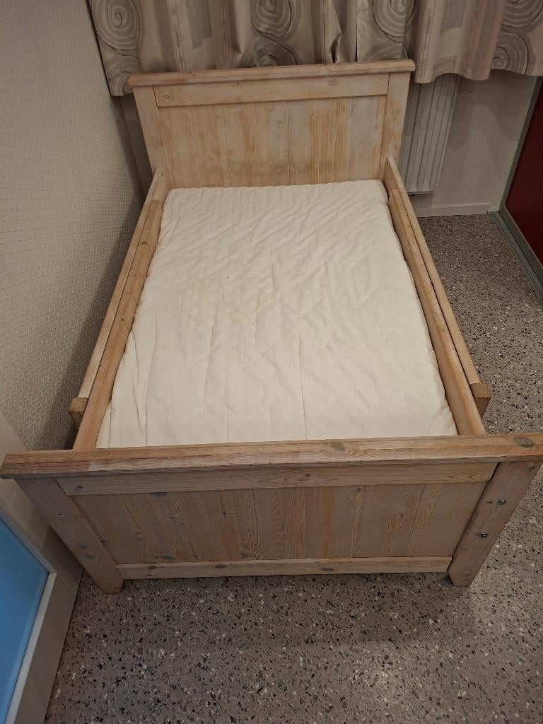 Meegroeibed inclusief meegroeimatras, Gebruikt, 70 tot 85 cm, Minder dan 140 cm, Ophalen