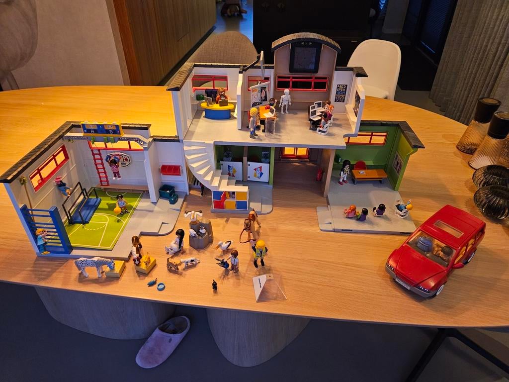 Playmobil School met Gymzaal + Extra Dierenset, Kinderen en Baby's, Speelgoed | Playmobil, Ophalen of Verzenden, Gebruikt, Complete set