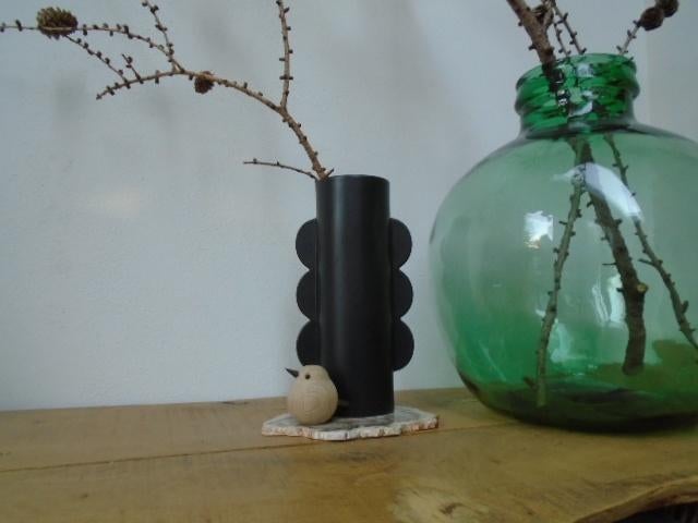 H&M Home zwarte porseleinen rechte cilinder vaas design, Zwart, Aardewerk of Porselein, Ophalen of Verzenden, Zo goed als nieuw