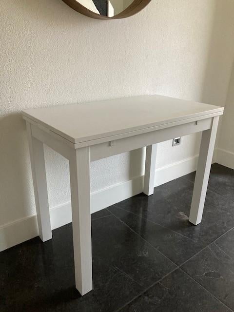 IKEA wit uitschuifbaar tafel Bjursta, Huis en Inrichting, Tafels | Eettafels, Ophalen, Overige materialen, Gebruikt, 50 tot 100 cm
