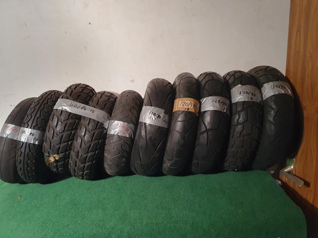 Nieuwe Banden 10 INCH  Brommer scooter motor kar, Fietsen en Brommers, Ophalen of Verzenden, Nieuw, Blok, Vespa