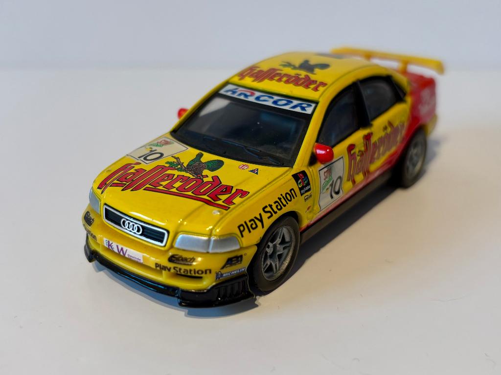 1:43  Audi a4 hasseroder, Hobby en Vrije tijd, Modelauto's | 1:43, Ophalen of Verzenden, Zo goed als nieuw, Auto, Overige merken