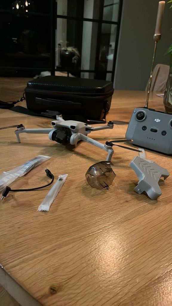 Dji mini 3 + controller en case, Ophalen, Zo goed als nieuw