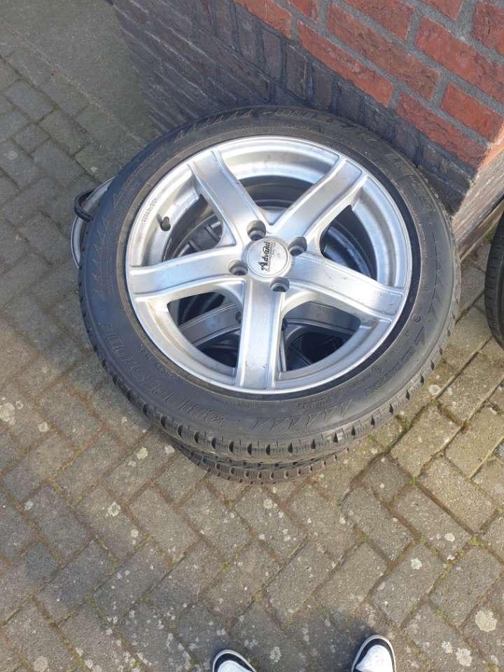 Suzuki swift banden+ velgen, Ophalen of Verzenden, 15 inch, Zomerbanden, Band(en)