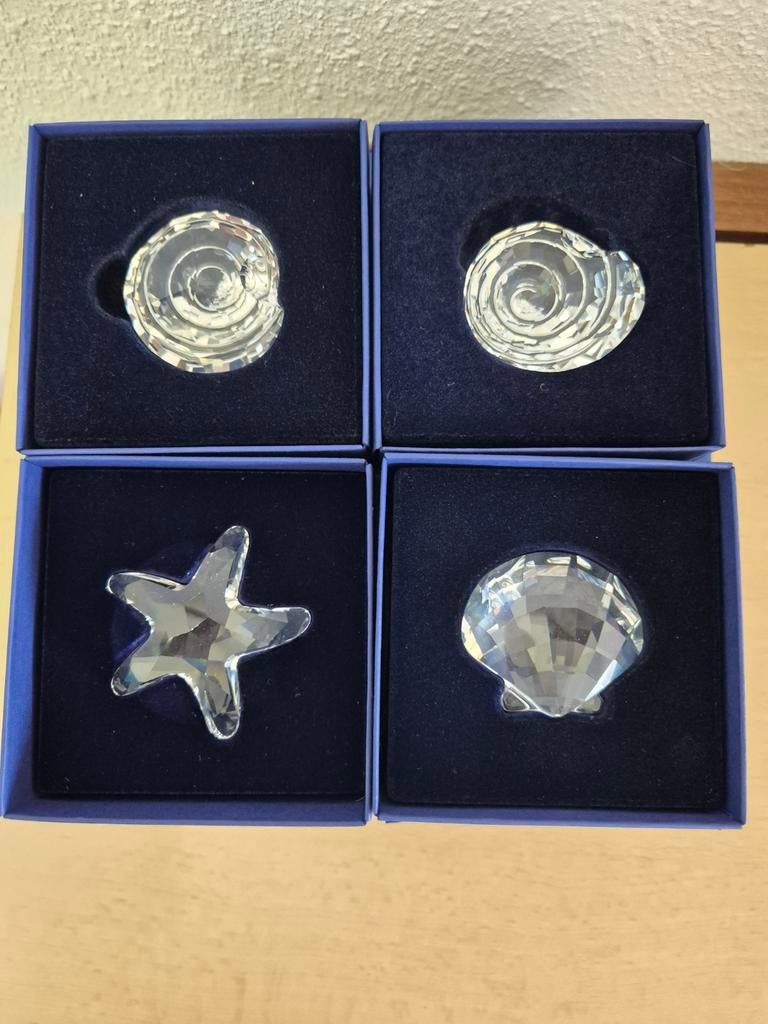 Swarovski 3 schelpen en zeester, Verzamelen, Swarovski, Zo goed als nieuw, Figuurtje, Ophalen of Verzenden