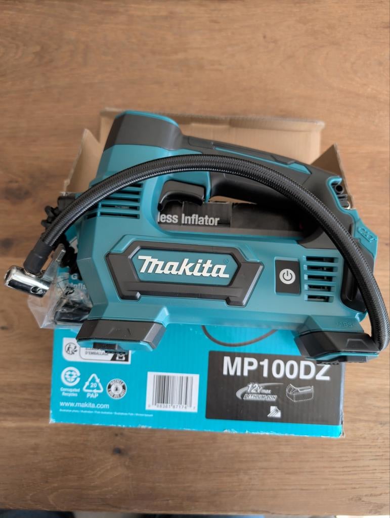 Makita MP100DZ Accu Compressor 12V Max CXT - Nieuw in doos, 6 tot 10 bar, Nieuw, Ophalen of Verzenden, Minder dan 200 liter/min