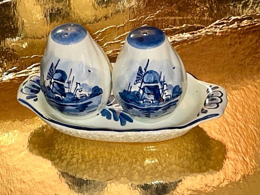 Delfts blauw zout- en peperstel op dienblad, Ophalen of Verzenden