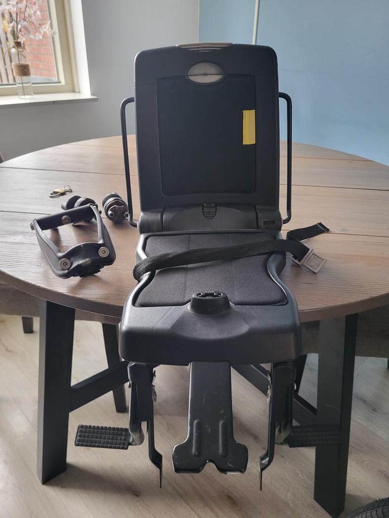 Bobike junior achterzitje, Fietsen en Brommers, Ophalen, Gebruikt, Voetsteuntjes