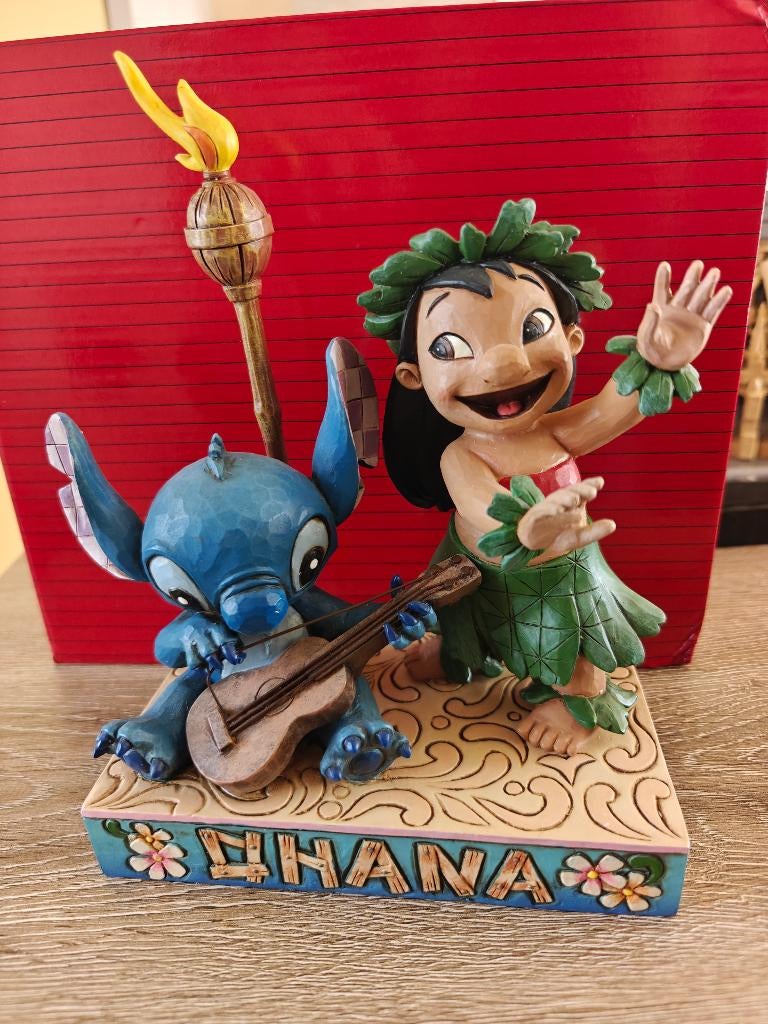 Lilo en stitch traditions, Verzamelen, Disney, Ophalen of Verzenden, Overige figuren, Zo goed als nieuw, Beeldje of Figuurtje