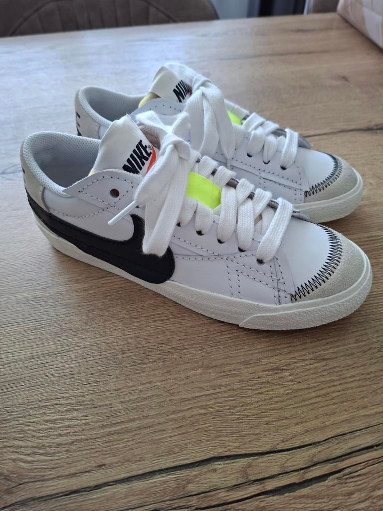 NIKE BLAZER LOW '77  MAAT 40, Kleding | Heren, Wit, Ophalen of Verzenden, Nike Blazer '77 low, Sneakers of Gympen