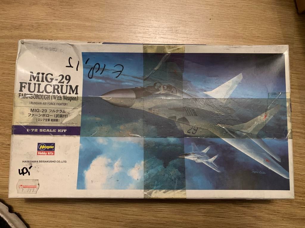 MIG-29 Fulcrum Farnborough 1:72 Hasegawa, Hobby en Vrije tijd, Modelbouw | Boten en Schepen, Ophalen of Verzenden, Zo goed als nieuw