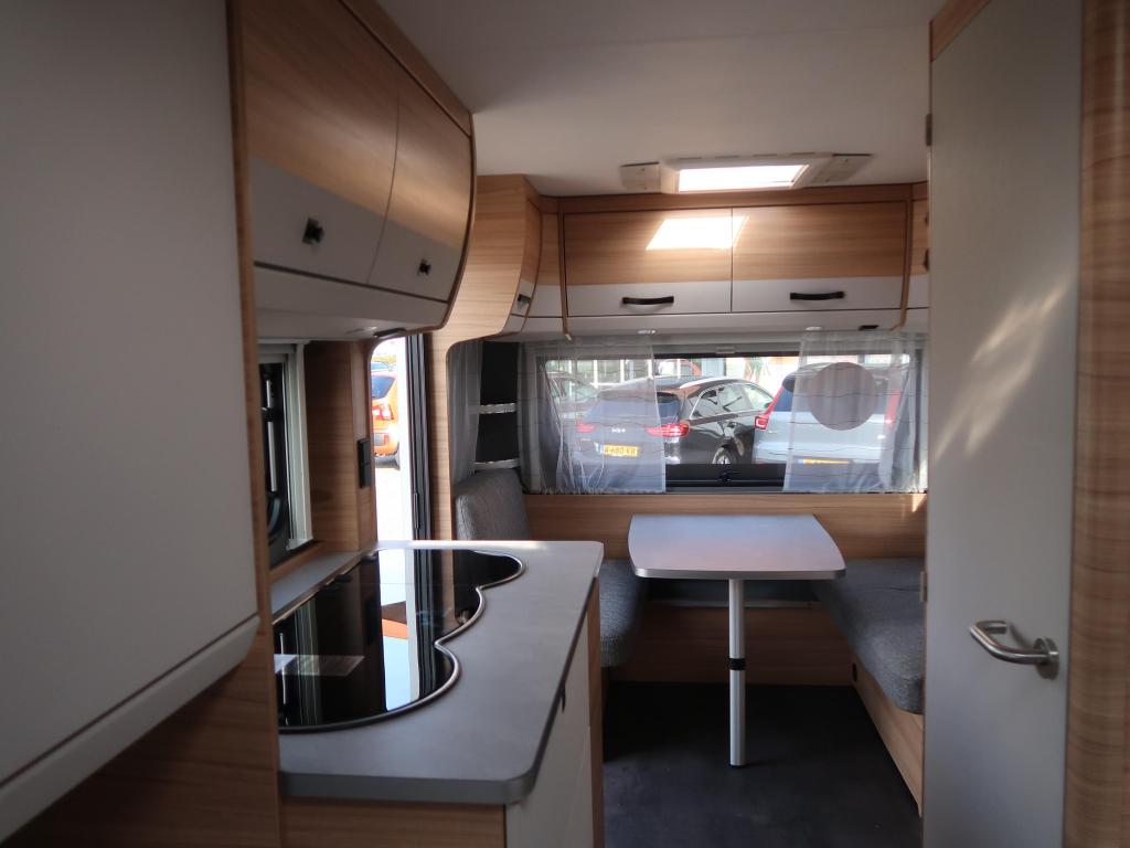 Dethleffs Camper 460 EL SUMMER EDITION, Schokbreker, Tot en met 3, Overige typen, Dethleffs