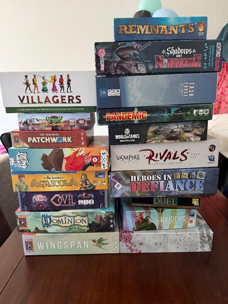 Huge Boardgame Sale - Groot Bordspel Verkoop, Vijf spelers of meer, Ophalen of Verzenden, Zo goed als nieuw, 999 Games