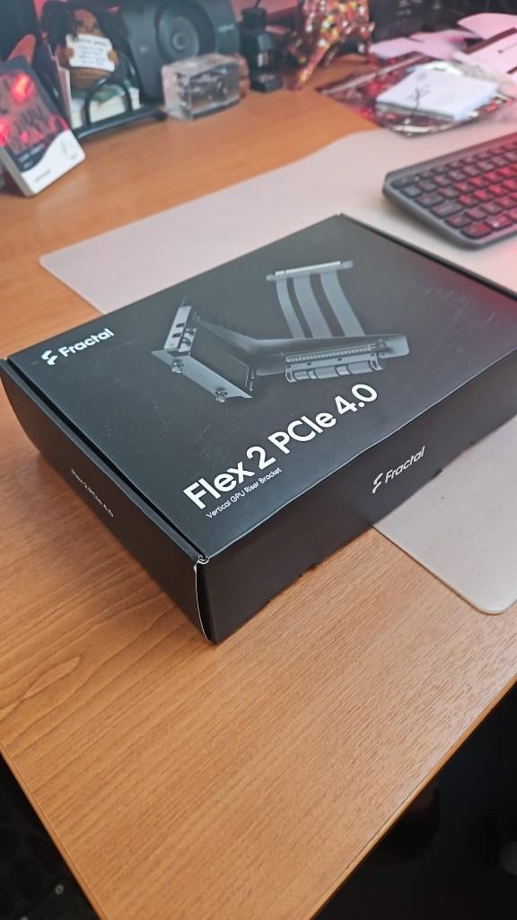 Fractal Design Flex 2 PCIe 4.0 x16, Computers en Software, Computerbehuizingen, Ophalen, Zo goed als nieuw