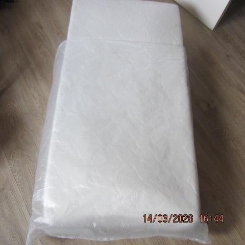 TE KOOP MOOI MATRAS VOOR KIND BED 120 lang 60breed 15dik, Ophalen, 190 cm of minder, Zo goed als nieuw, Matras