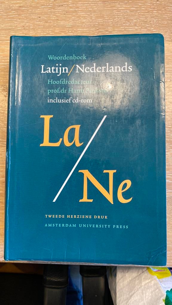 Woordenboek Latijn-Nederlands, Boeken, Nederlands, Ophalen of Verzenden, Zo goed als nieuw, Van Dale