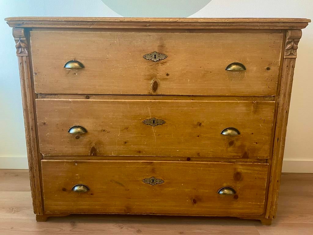 Antieke grenenhouten commode of dressoir kast, Huis en Inrichting, Kasten | Ladekasten, Ophalen, Gebruikt, 100 tot 150 cm, 100 tot 150 cm