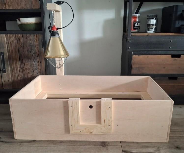 Werpkist voor kleine honden 105 bij 65, Dieren en Toebehoren, Hondenmanden, Ophalen of Verzenden, Zo goed als nieuw, Overige